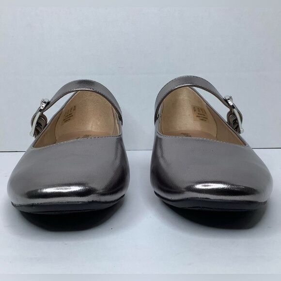 Life Stride Metallic Silver Mary Jane’s - Picture 2 of 8